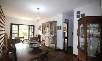 Imagem 6: Casa tipo para venda com 4 quartos, 250m²