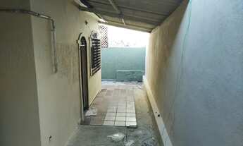 Imagem: Casa de fundos 3qtos Itapoã