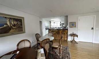 Imagem 3: 3 dormitórios 1 suite, andar alto com terraço e vista, cozinha americana. Apto repleto de