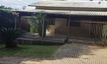 Imagem: Casa mobiliada com 4 quartos e piscina na