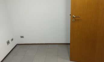 Imagem 5: Sala comercial para locação possui 30 metros quadrados com 2 salas e uma recepção