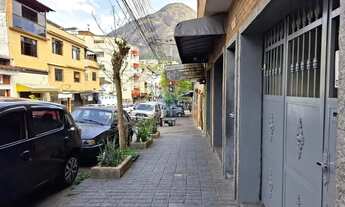 Imagem 2: Casa Linear 3 qtos no Centro de Olaria Versátil para Moradia ou Comércio