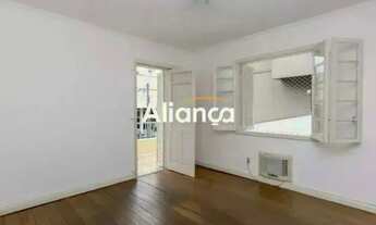 Imagem 3: Casa residencial ou comercial com 200m², 5 vagas de carro no bairro Rio Branco em Porto Al