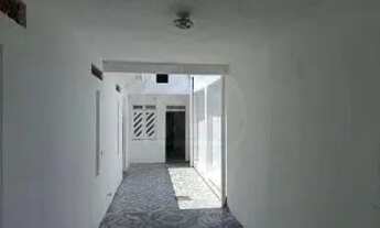 Imagem 2: CASA NO CENTRO COMERCIAL