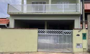 Imagem: Vendo Casa com garagem Grande ideal para