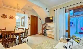 Imagem 2: Casa Condominio em Porto Alegre, no bairro Guarujá, com 2 dormitório(s), e 2 ban