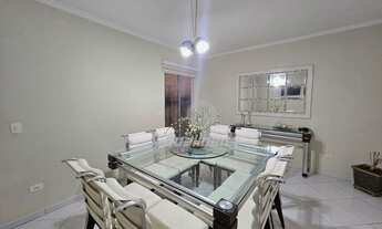 Imagem 2: Sobrado com 3 quartos sendo 1 suíte com closet e sacada à venda, 273 m² por R$ 850.000 - P