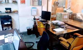 Imagem 7: Centro Galpão / depósito com venda por R$300.000