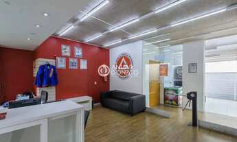 Imagem: Santa Lúcia - Loja à venda na Anuar Donato