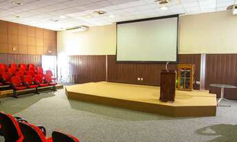 Imagem 3: Centro comercial para aluguel tem 500 metros quadrados