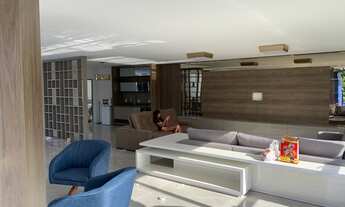 Imagem 2: Casa para aluguel e venda tem 550 metros quadrados com 4 quartos.