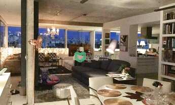 Imagem: COBERTURA CHARMOSA AO LADO DAS ESTACÕES