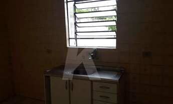 Imagem 3: Terreno com duas casas antigas