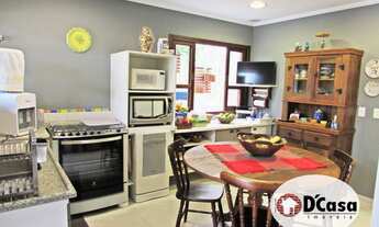 Imagem 7: Belíssimo sobrado à venda com 4 quartos e espaço gourmet com piscina, no Taubaté Village