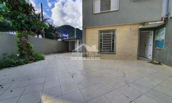 Imagem: Sobrado no Canto do Forte. 3 Dormitórios