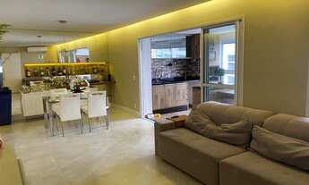 Imagem 3: Lindo apartamento à venda em prédio cobiçado da Ponta da Praia, Santos-SP. Ampla varanda g