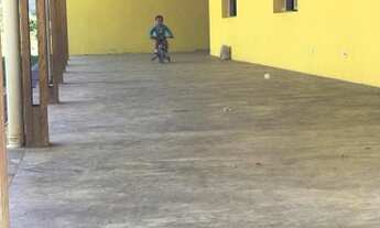 Imagem 5: Chácara tem 450 metros quadrados com 4 quartos em 4 banheiros <br>Terreno 5550metros