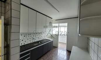 Imagem: Belíssimo apto. A Venda no centro de Jacareí/SP