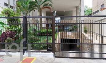 Imagem 4: OSCAR FREIRE - AO LADO DO METRO