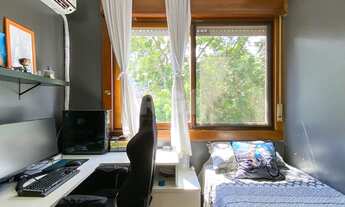 Imagem 4: Cobertura com estilo de casa com 3 dormitórios, de frente, no Petrópolis