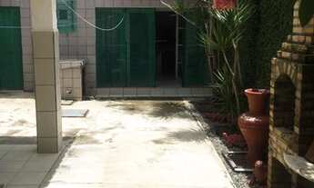 Imagem 2: Sobrado para venda com 170 metros quadrados com 3 quartos