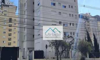 Imagem 1: Apartamento no Batel, junto aos Shoppings Cristal e Curitiba