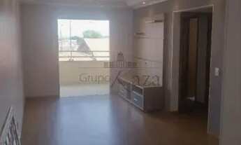 Imagem 2: Apartamento para aluguel e venda possui 65 metros quadrados com 2 quartos