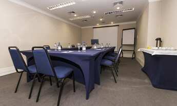 Imagem 6: Flat disponível para locação contendo 29m², 1 dormitório e 1 vaga, excelente para estudant