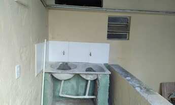 Imagem 2: Casa de fundos 3qtos Itapoã