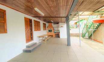 Imagem 7: Duas casas residenciais no bairro Hípica