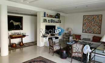 Imagem 4: Leblon 220m² Reformado e Decorado por Arquiteto!!