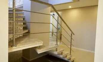 Imagem 3: Casa para venda possui 1100 metros quadrados com 5 quartos em Roçado - São José - SC