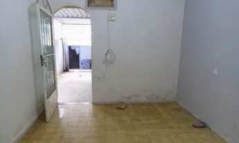 Imagem 4: Casa de 1 quarto com garagem no BNH