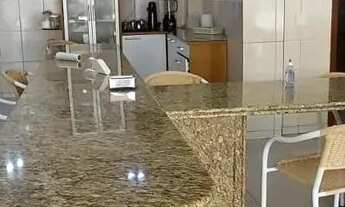 Imagem 5: Casa para venda possui 620 metros quadrados com 18 quartos