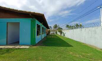 Imagem 2: Portal de Jacaraípe: Casa dos Seus Sonhos com Jardim e Espaço para Eventos!