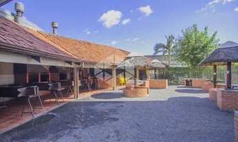 Imagem 4: Apto 02 Dormitorios semi mobiliado c/ vaga no Cond. Village..