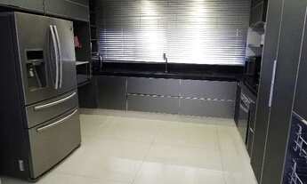 Imagem 4: Sobrado de Alto Padrão à Venda Condomínio Jardins Valência