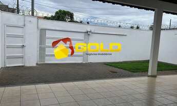 Imagem 2: Casa para Venda em Uberlândia, Cidade Jardim, 4 dormitórios, 2 suítes, 5 banheiros, 6 vaga