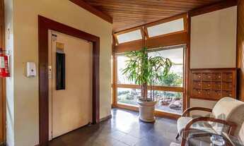 Imagem 2: Apartamento de 2 quartos, suíte e 1 vaga de garagem no bairro Menino Deus