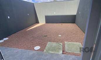 Imagem 4: Casa com 03 Dormitórios / Amplo Terraço e Pátio