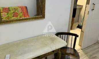 Imagem 4: Sala e quarto com vaga de garagem a venda em Copacabana posto 5