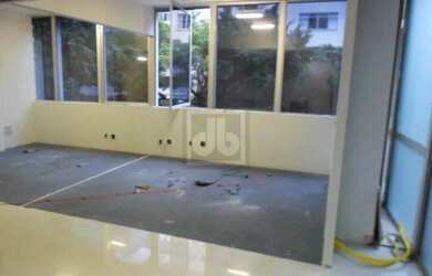 Imagem 3: Ipanema sobreloja frente 176m amplo espaço 4 banheiros cozinha 1 vaga na escritura proximo