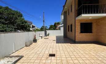 Imagem 4: Alugo casa com piscina e 3 suítes em condomínio fechado na lagoa da Conceição