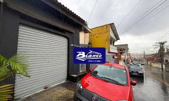 Imagem 2: Terreno 195m2 c/ 3 casas + salão - Bom Clima