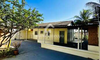 Imagem: Casa 2 quartos, planalto, muita área externa