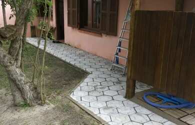 Imagem 7: Casa Dois Terrenos com Piscina Próximo à Praia