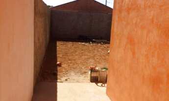 Imagem 2: Casa Asfalto Murada