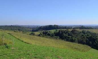 Imagem 3: Vendo terreno com energia na porta e poço artesiano