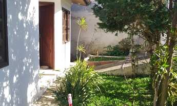 Imagem 3: Escelente Casa de 03 Dormitórios e 2 Banheiros no Pilarzinho em Curitiba