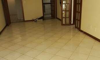 Imagem 2: Apartamento para aluguel e venda possui 70 metros quadrados com 2 quartos